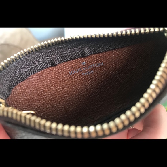 Louis Vuitton Key Pouch - Picture 6 of 9